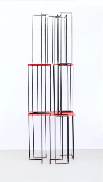 translucide  V | 2021 | Beton, Acrylglas , Metall | 60 x 80 x 220 cm